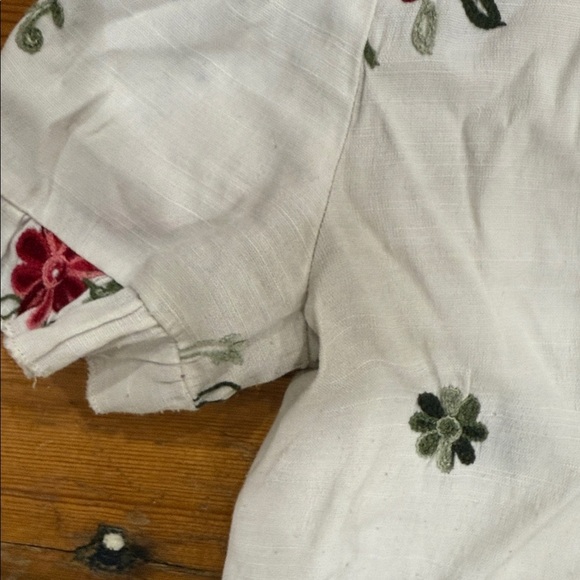 SHEIN Off-White Blouse with Red and Green Floral Design Size medium - Picture 3 of 7